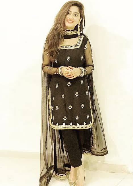 Top 10 Best Dresses Worn By Sajal Aly