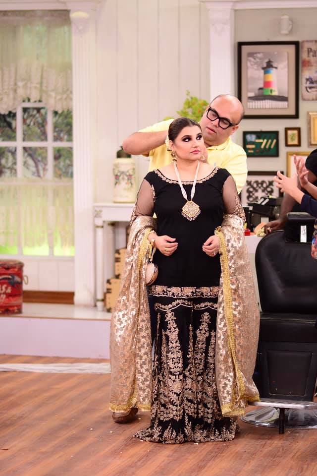 Beautiful Pictures of Javeria Saud in Nida Yasir Morning Show