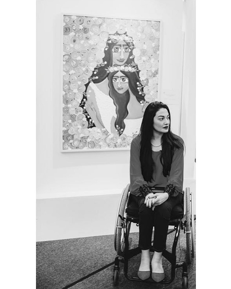 Latest Selfies Of Muniba Mazari That Will Melt Your Heart Out