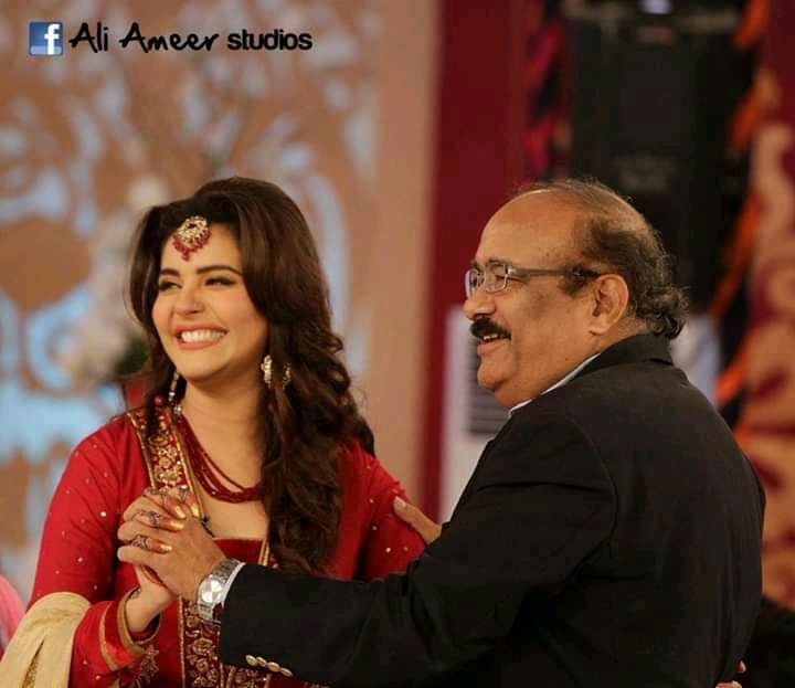 Famous Pakistani Actresses Sharing Special Bond With Their First Heroes