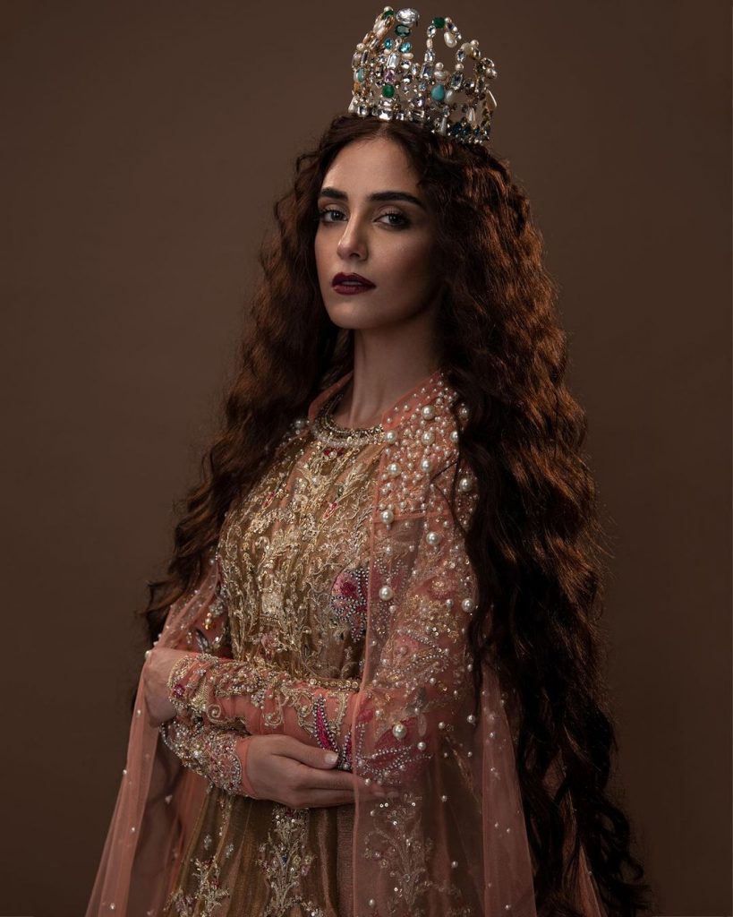 Best Royal Outfits of Maya Ali that are Love