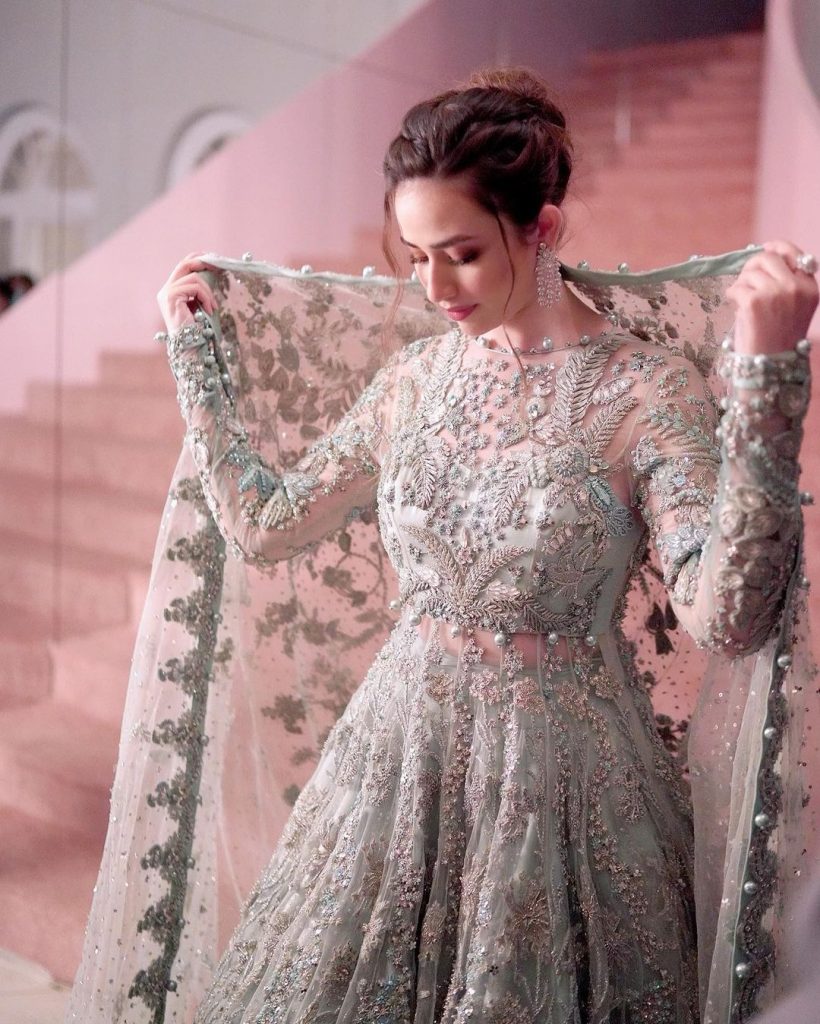 Beautiful Wedding Gowns that Sana Javed has Worn