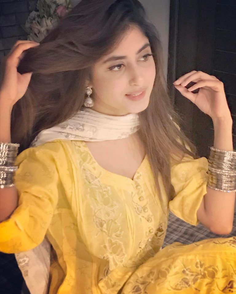 Instagram photo by Sajal Ali • Aug 27, 2019 at 11:41 AM | Pakistani hair,  Pakistani hair colour, Front hair styles