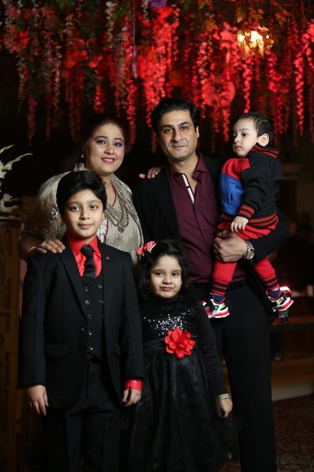 25 Kamran Jilani Photos With Family