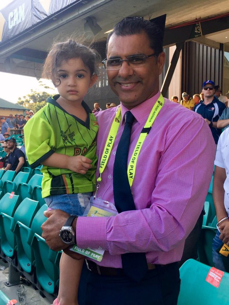 25 Pictures Of The Famous Waqar Younis With Family