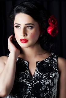 25 Bold Photos Of Beautiful Mehreen Raheel