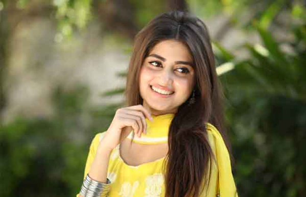 25 Beautiful Pictures Of Sajal Ali In Yellow