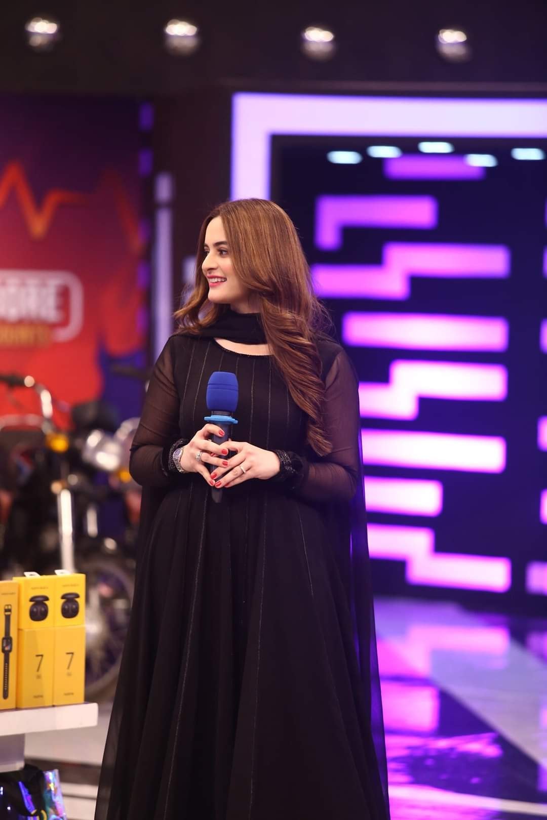 Aiman Khan in Jeeto Pakistan - Beautiful Pictures