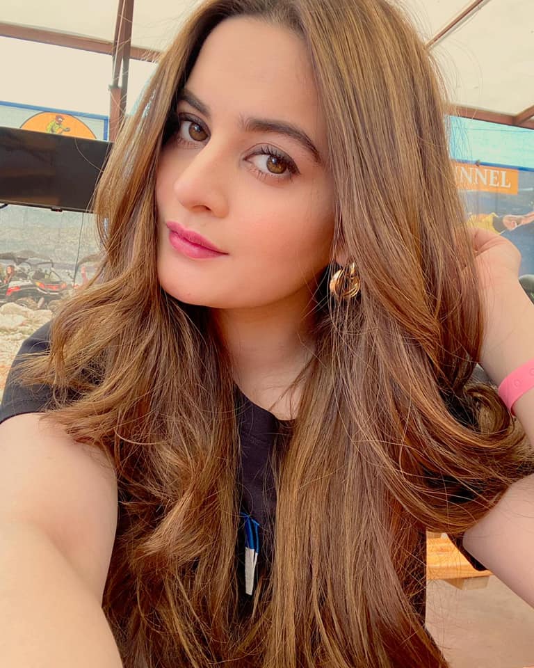 Aiman Khan and Muneeb in Antalya - Latest Pictures | Reviewit.pk