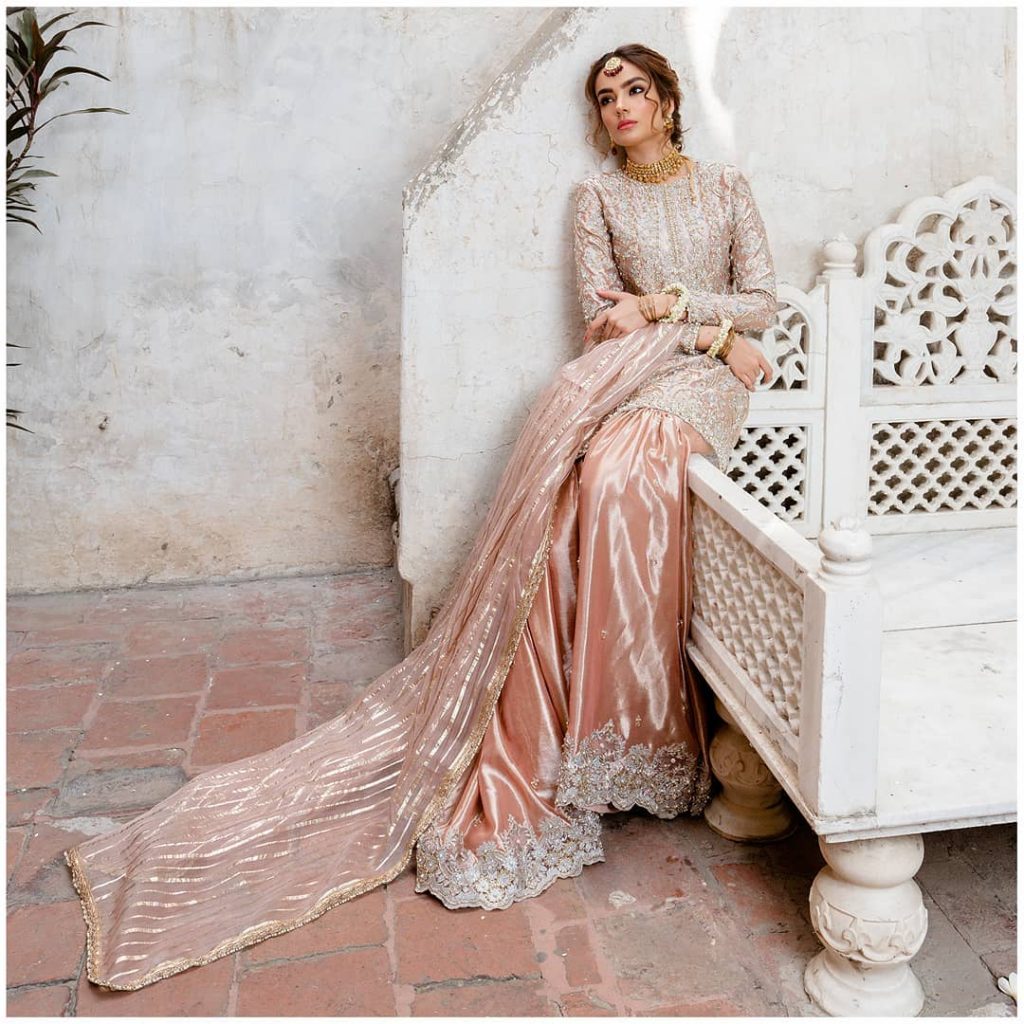 Alyzeh Gabol Stuns In Festive Collection By Kanwal Malik