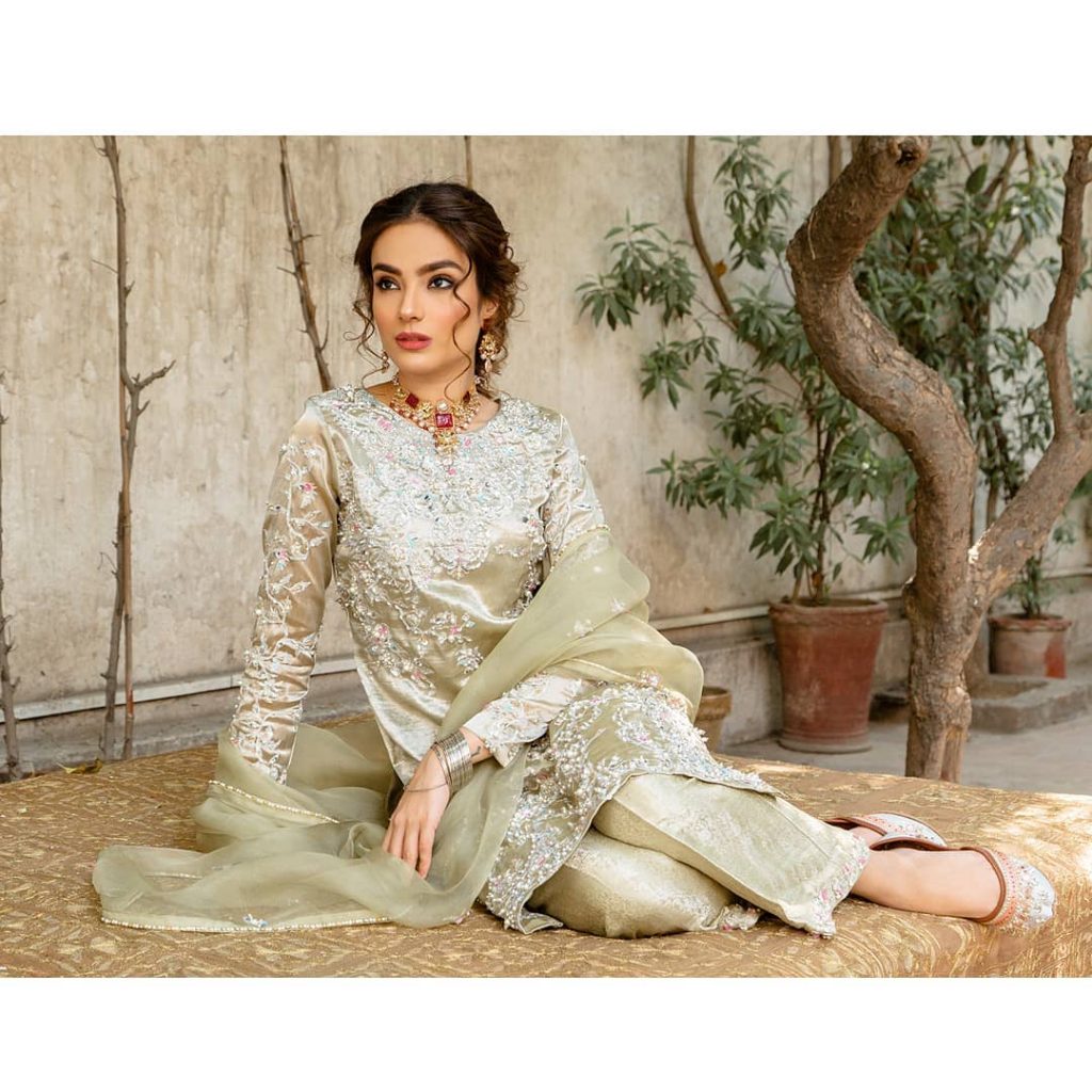 Alyzeh Gabol Stuns In Festive Collection By Kanwal Malik