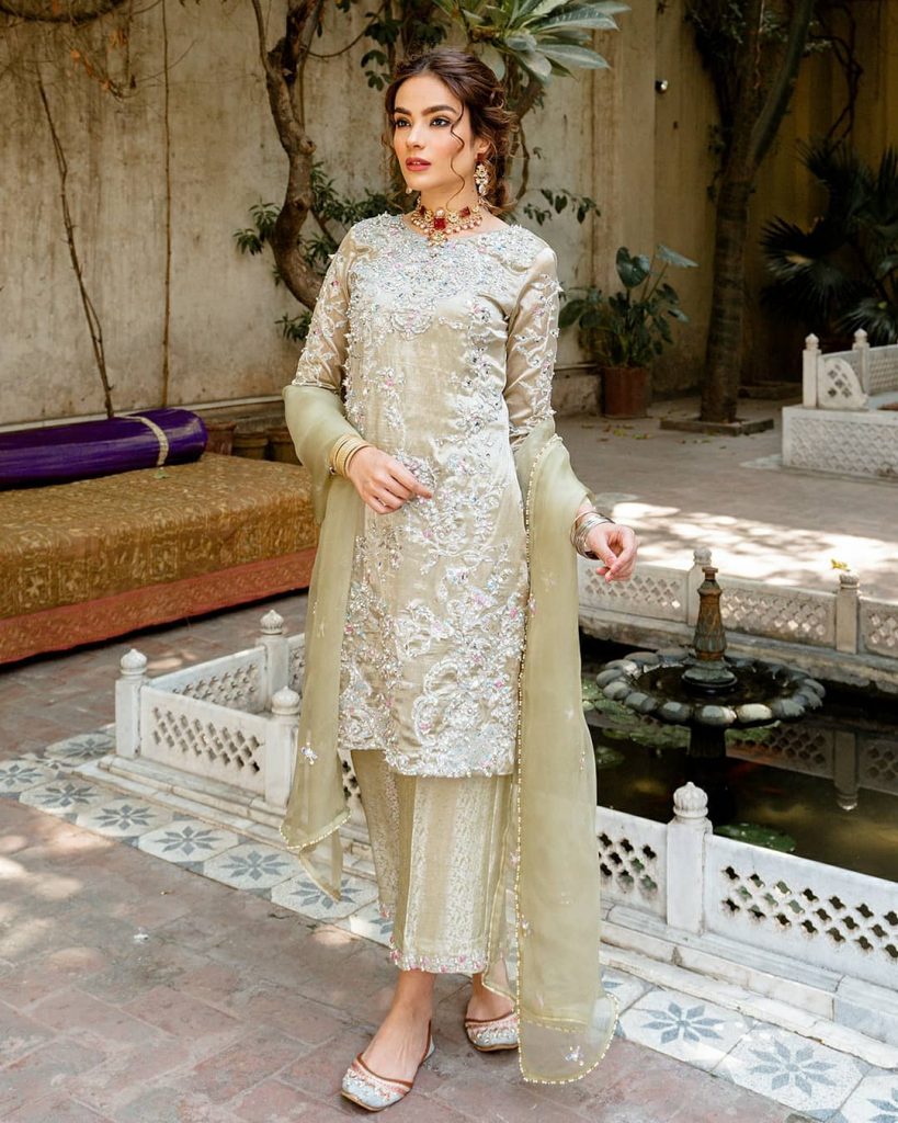 Alyzeh Gabol Stuns In Festive Collection By Kanwal Malik