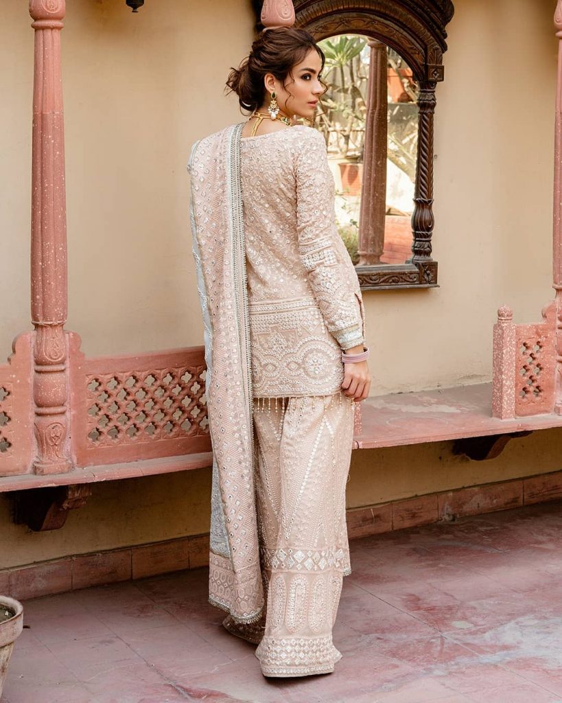 Alyzeh Gabol Stuns In Festive Collection By Kanwal Malik