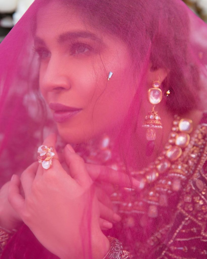 Ayesha Omar Featured In Raveena Collection By Kanwal Malik