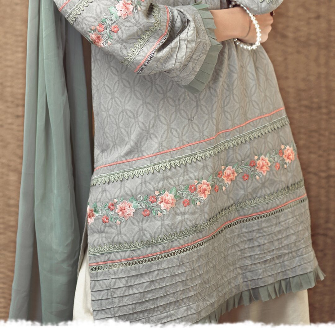 bonanza satrangi winter shawls