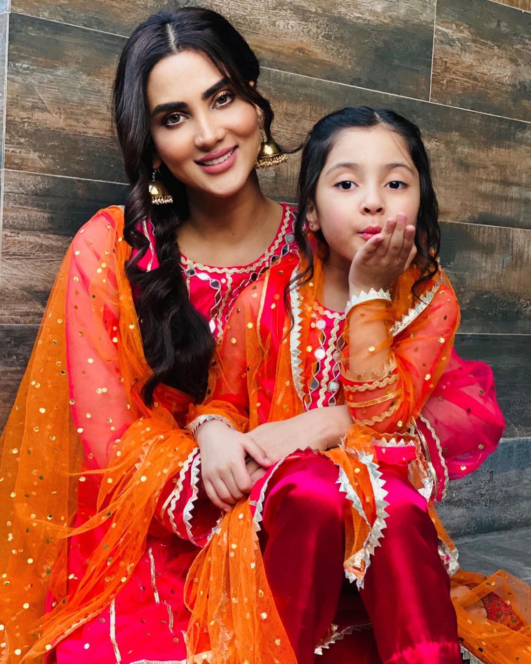 Actress Fiza Ali with her Cute Daughter Faraal - Adorable Pictures