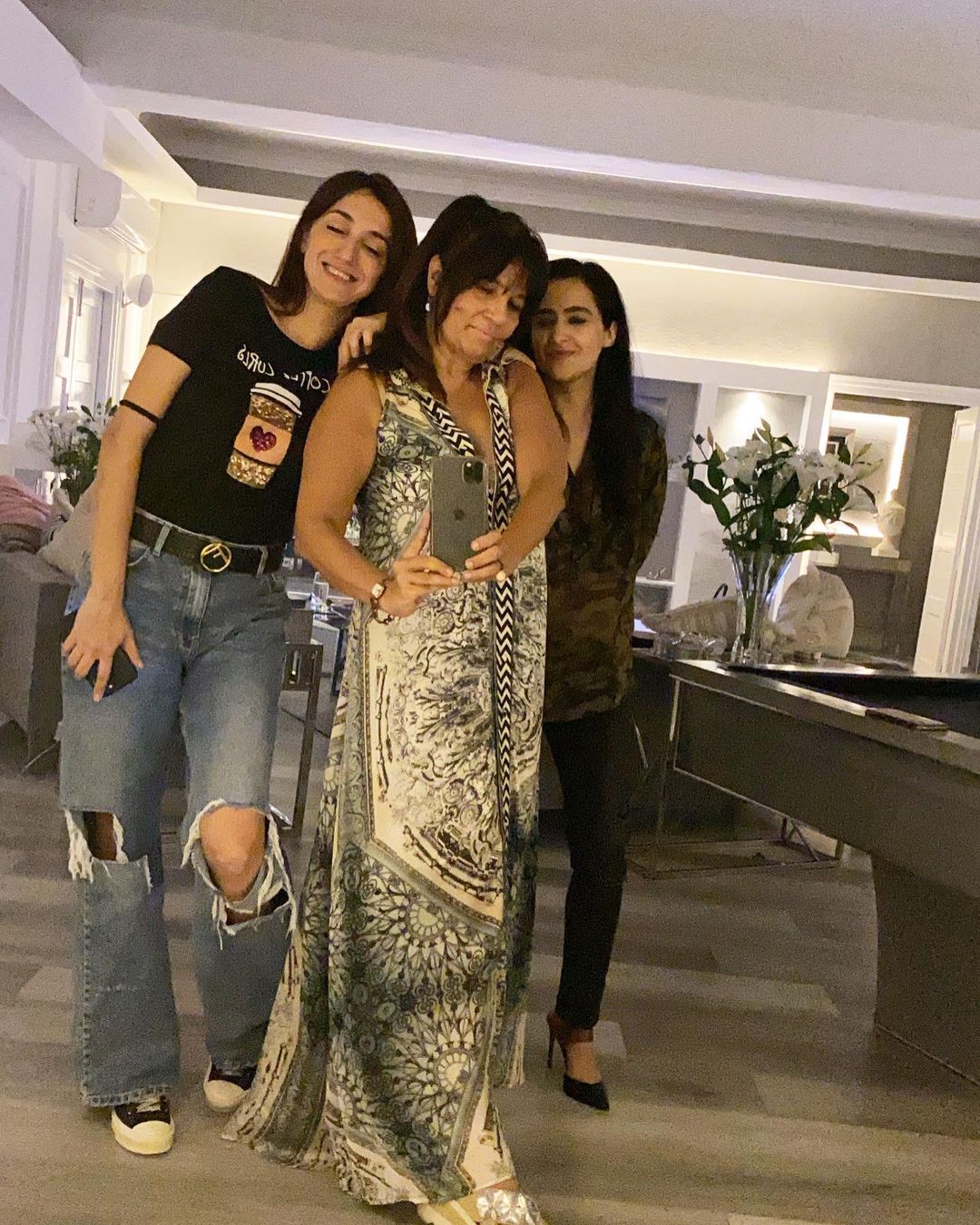 Frieha Altaf Latest Clicks with Celebrities in a Party