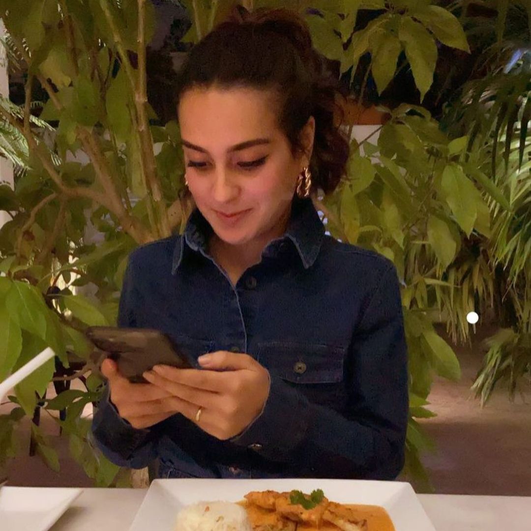 Iqra Aziz and Yasir Hussain Clicks from Birthday Dinner Date