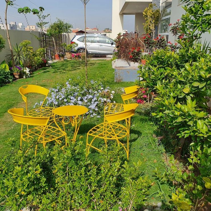 Juggun Kazim Takes Us On Tour Of Her Garden 25