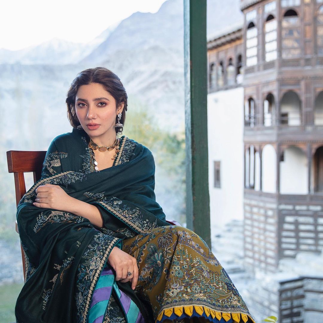 Mahira Khan Beautiful Clicks from Cold Desert Skardu