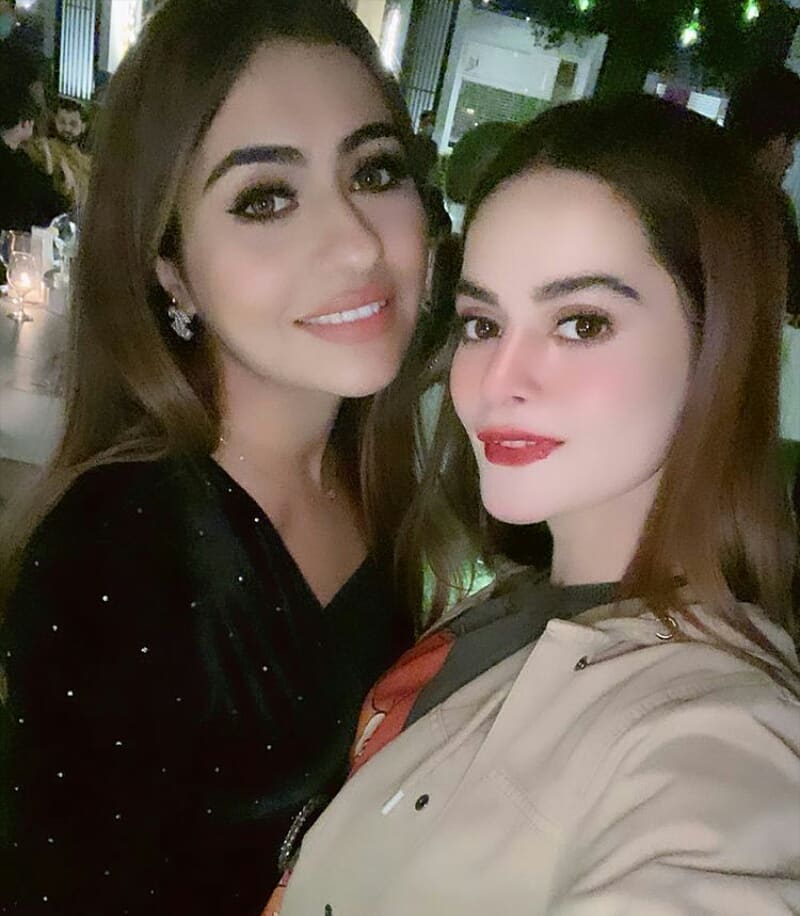 Minal Khan with Friends at a Birthday Party