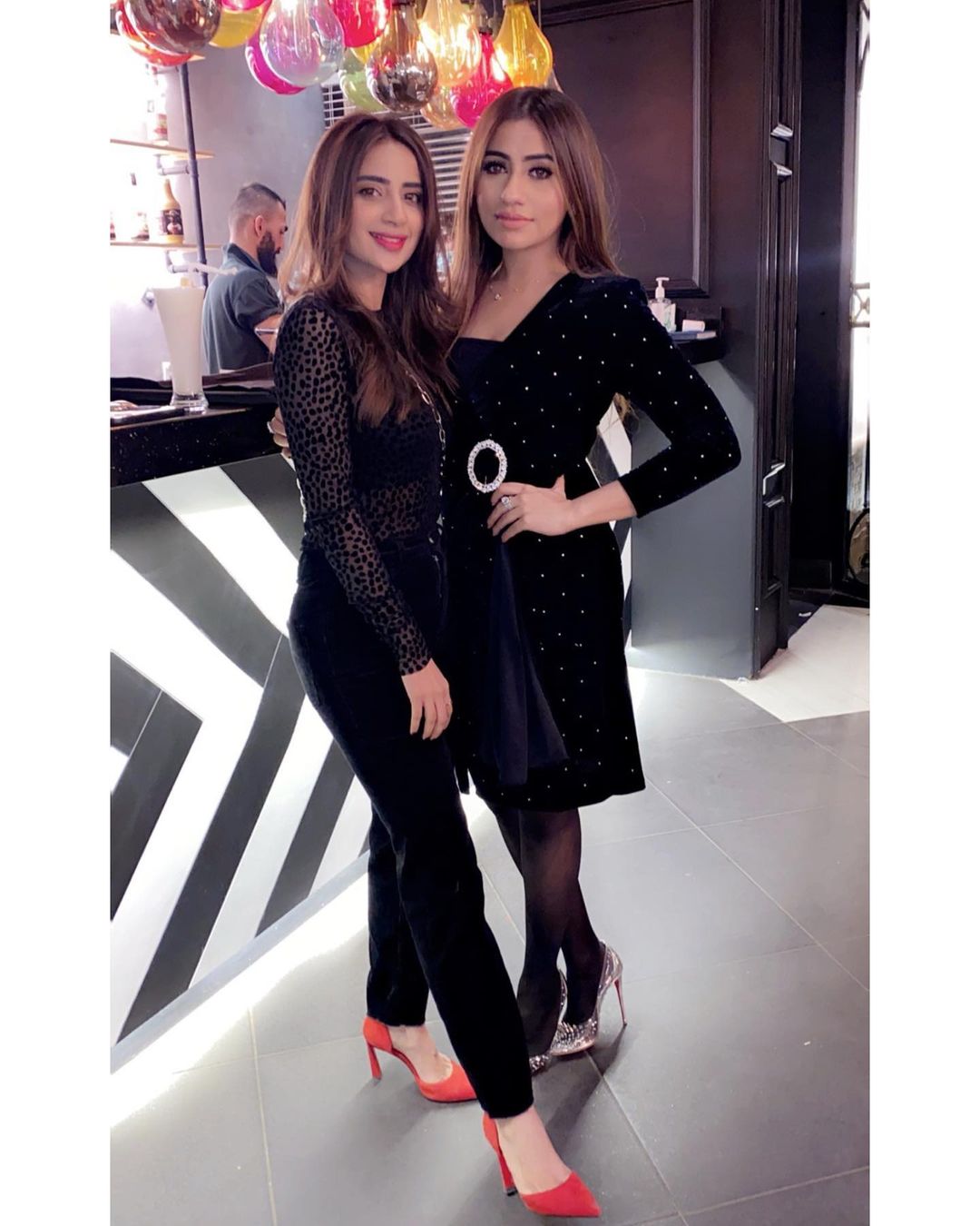 Minal Khan with Friends at a Birthday Party