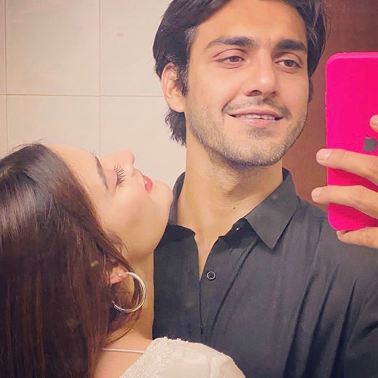 Minal Khan's Pictures With Beau Receiving Backlash From People