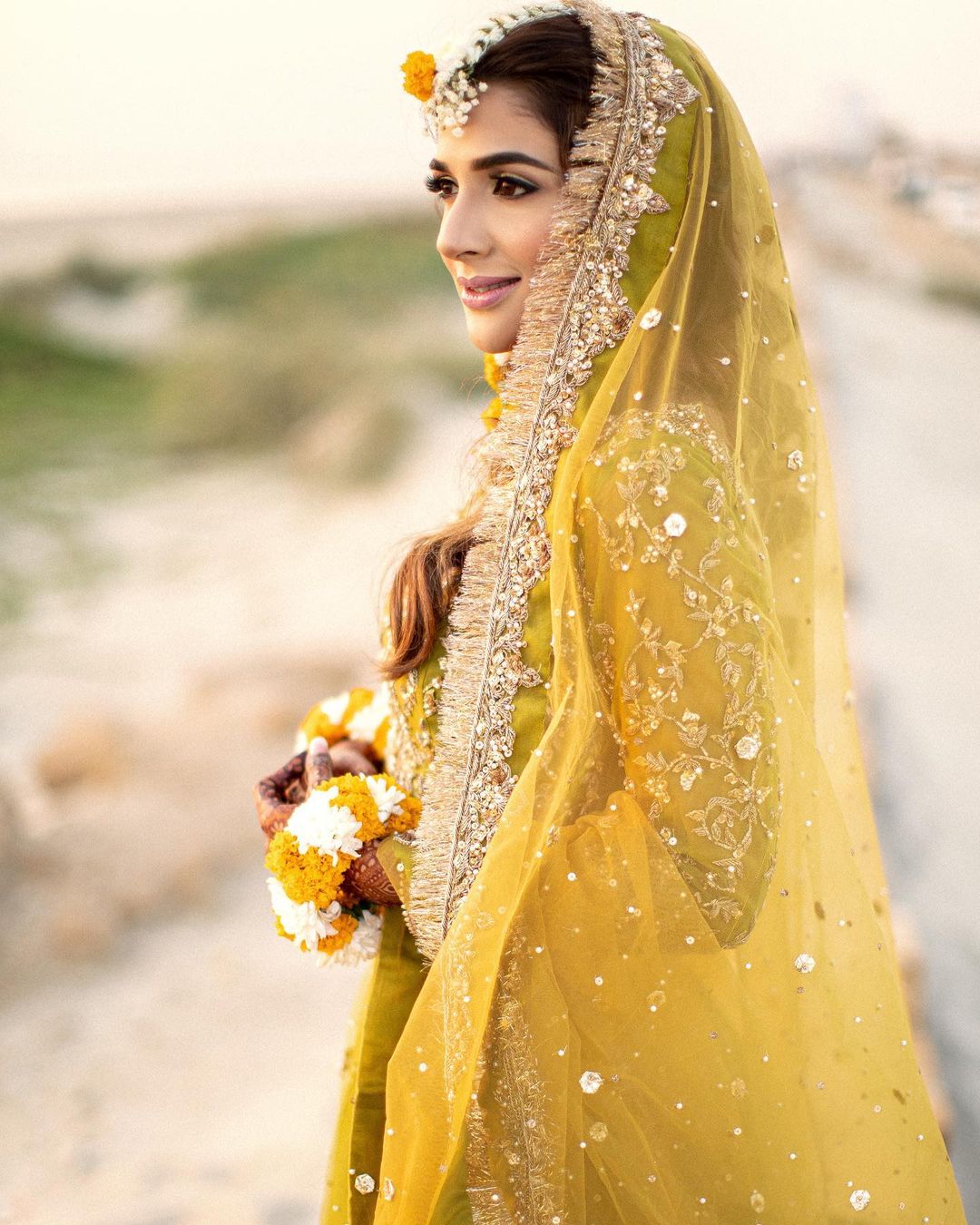 Rabab Hashim Mehndi Photo Shoot