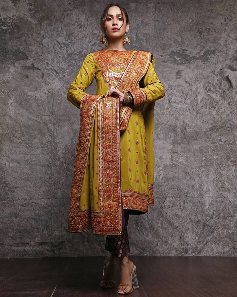 Rizwan Beyg Presents Shahnamah Collection Featuring Faryal Mehmood 11