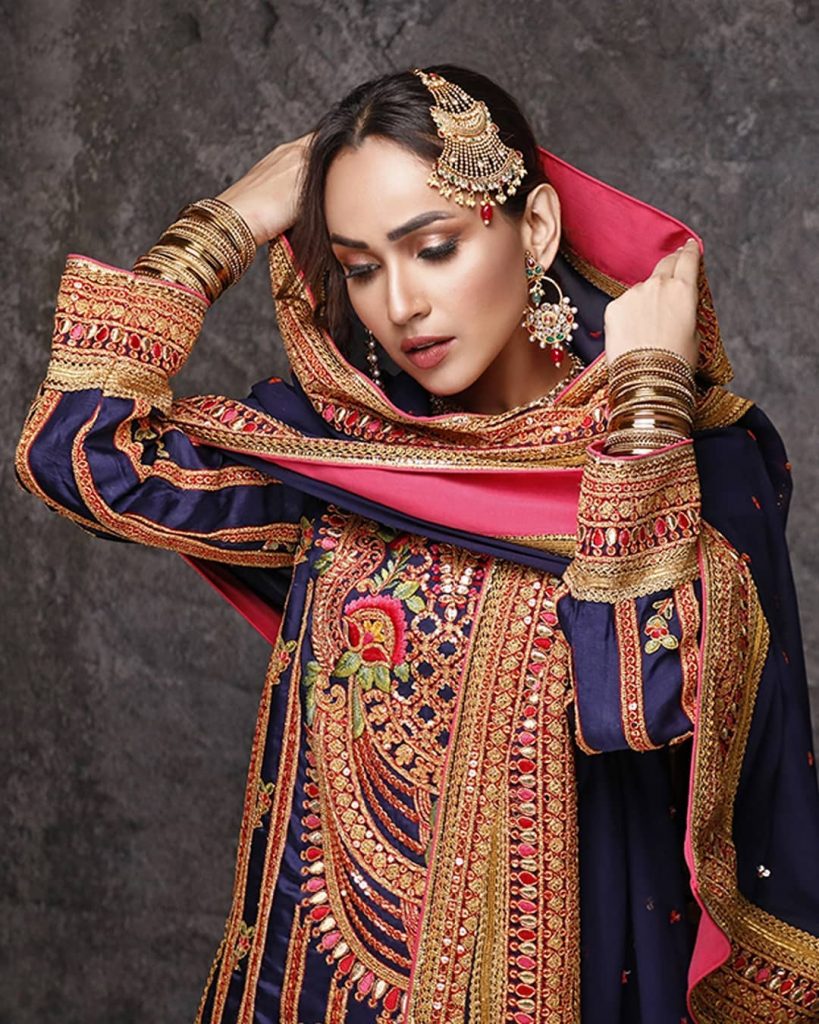 Rizwan Beyg Presents Shahnamah Collection Featuring Faryal Mehmood 16