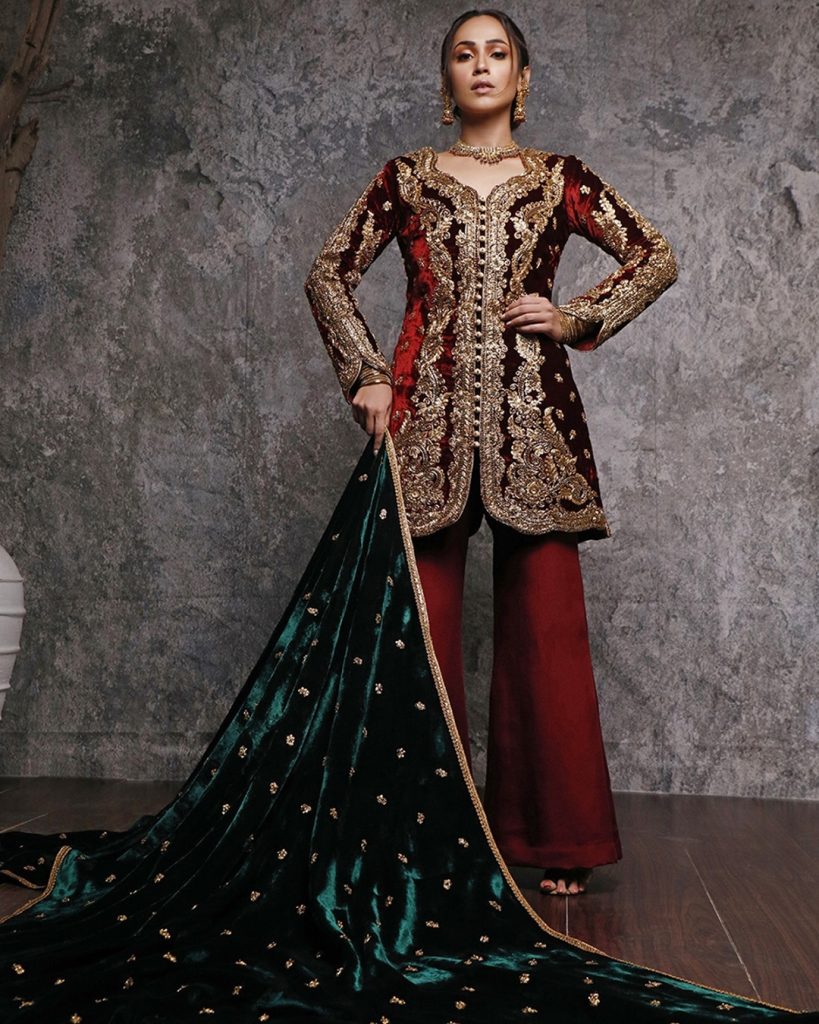 Rizwan Beyg Presents Shahnamah Collection Featuring Faryal Mehmood 3