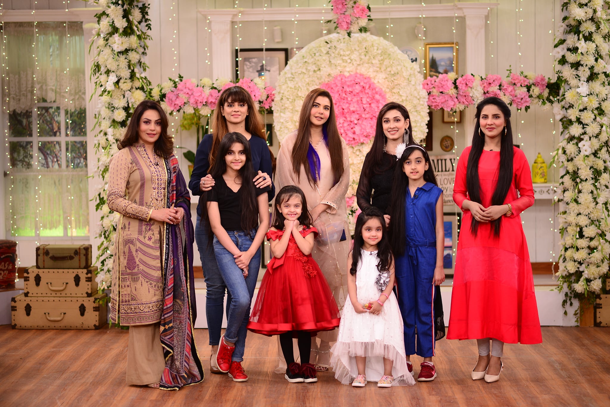 Sadia Imam With her Daughter in Good Morning Pakistan