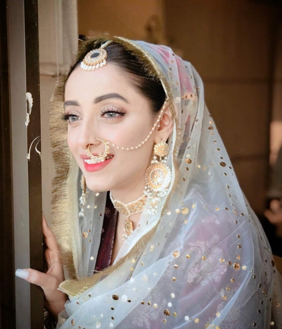 15 Pakistani Actresses Who Are Naturally Beautiful