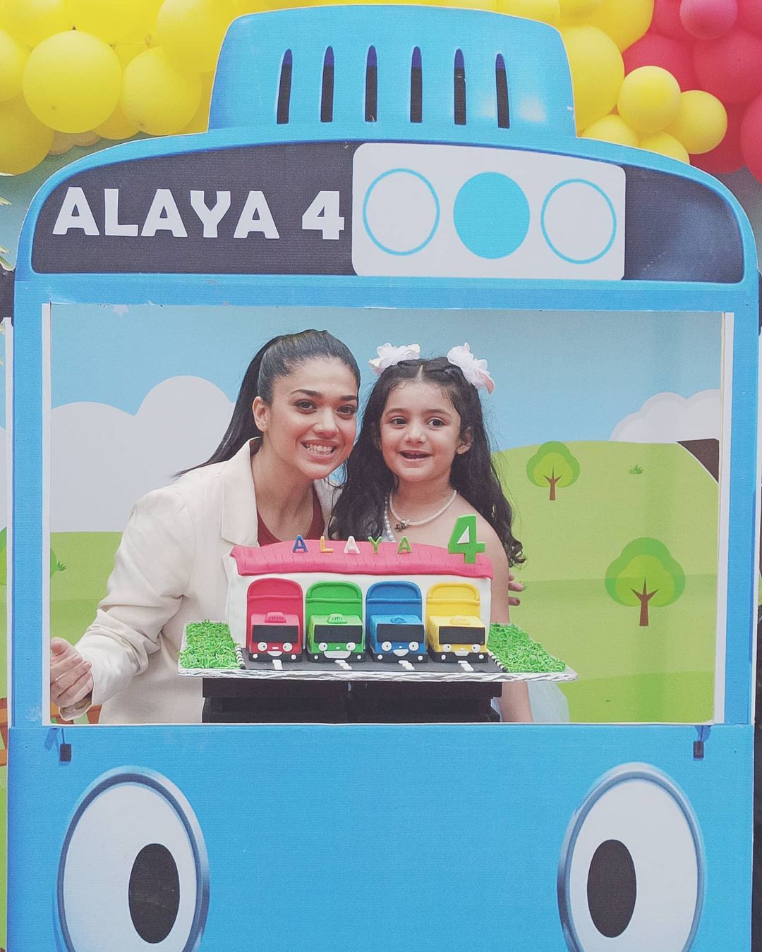 Sanam Jung Daughter 4th Birthday - Cute Pictures