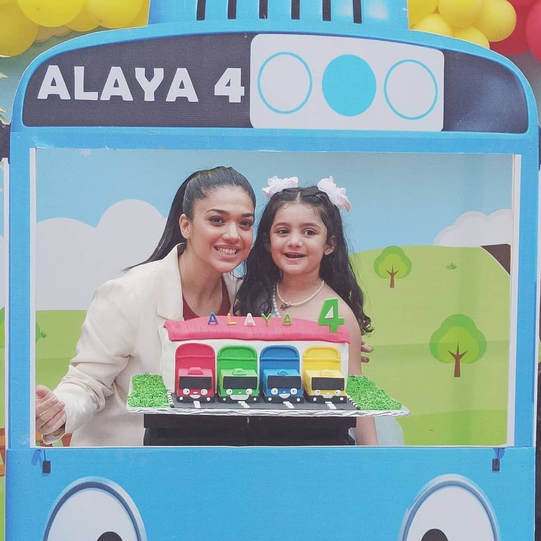 Sanam Jung Daughter 4th Birthday - Cute Pictures