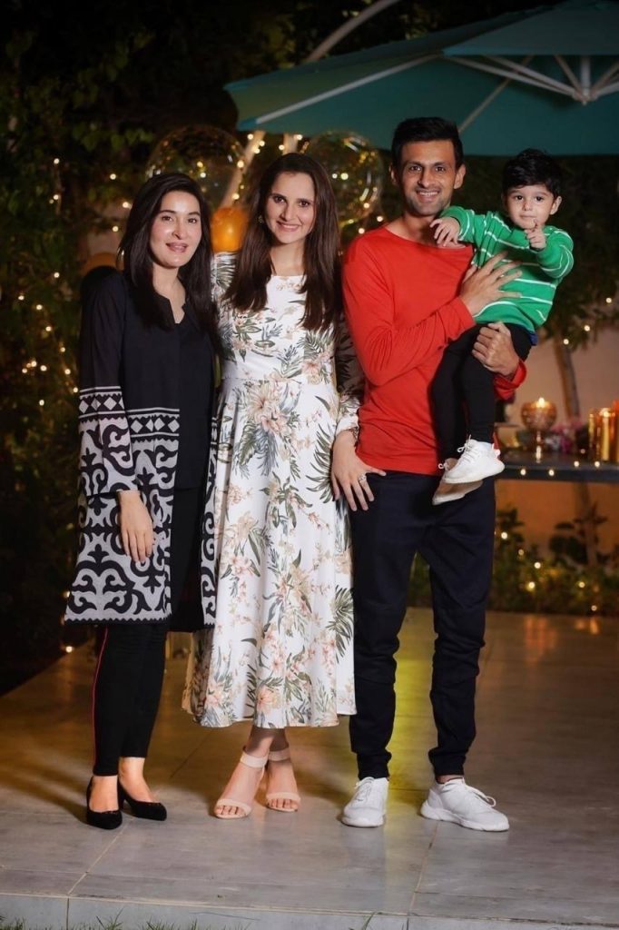 Sania Mirza Birthday with Her Family - Adorable Pictures