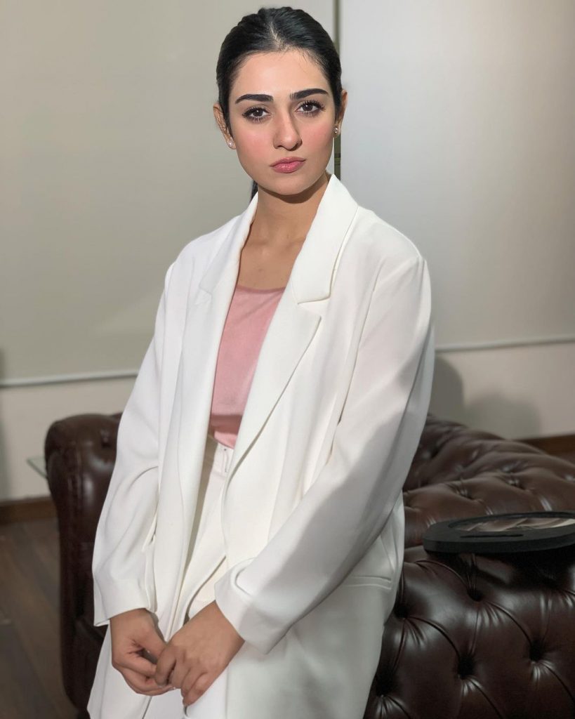 Sarah Khan Shares Tips To Achieve Perfect Lips