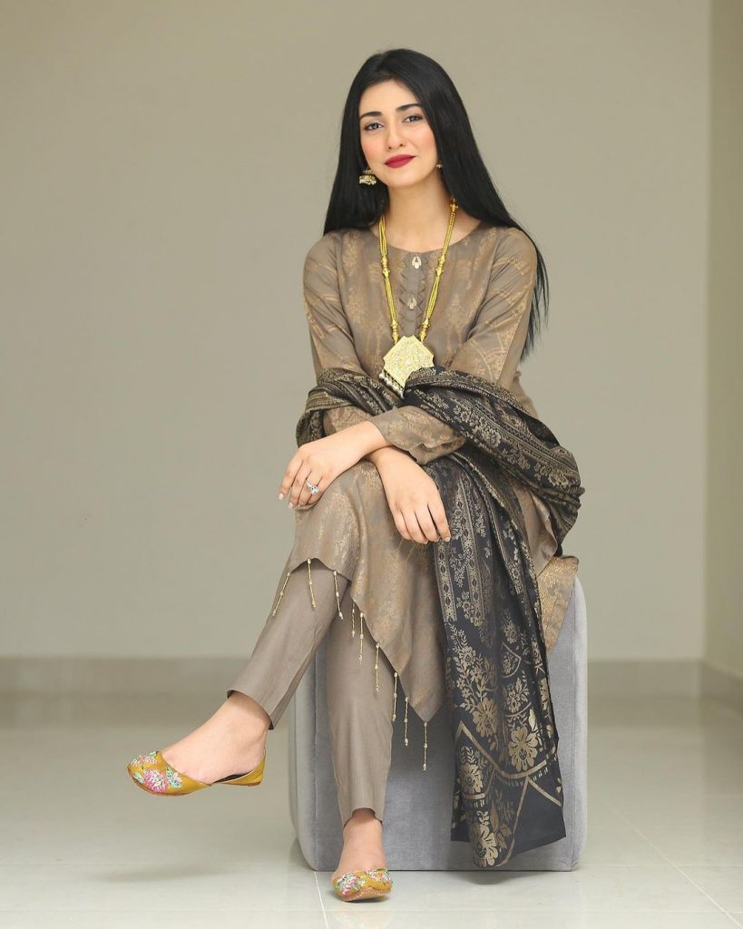 Sarah Khan Shares Tips To Achieve Perfect Lips