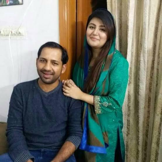 Sarfaraz Ahmed Wife | 10 Beautiful Pictures