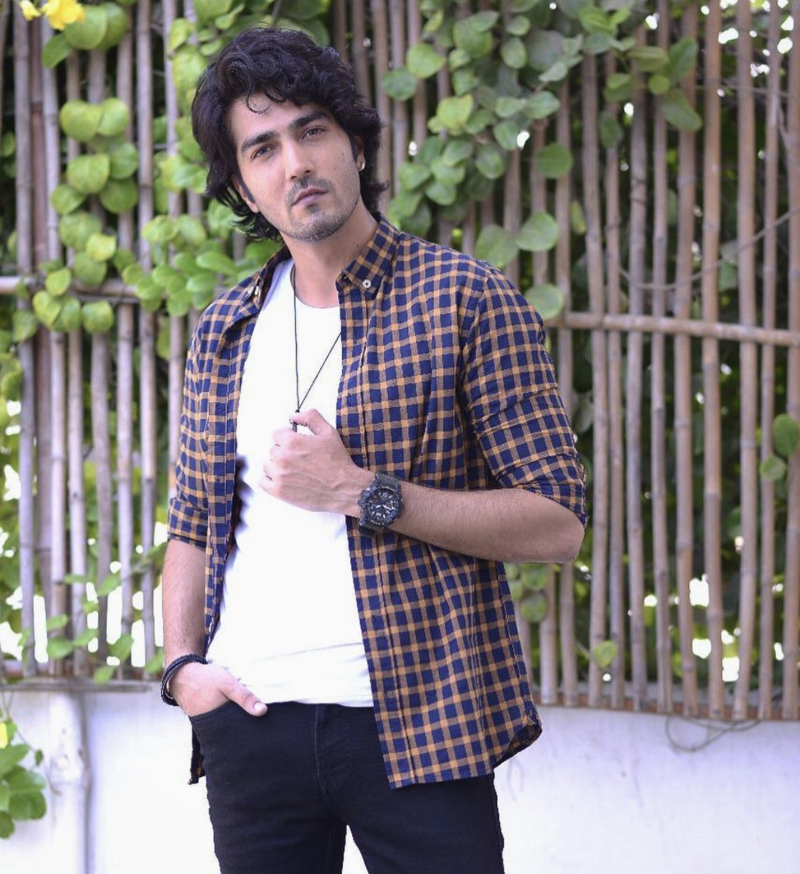 Tum Ho Wajah Cast In Real Life Reviewit pk tum-ho-wajah-cast-in-real-life-reviewit-pk
