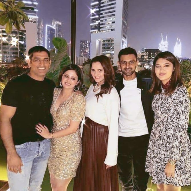 Shoaib Malik and Sania Mirza with Friends in Dubai