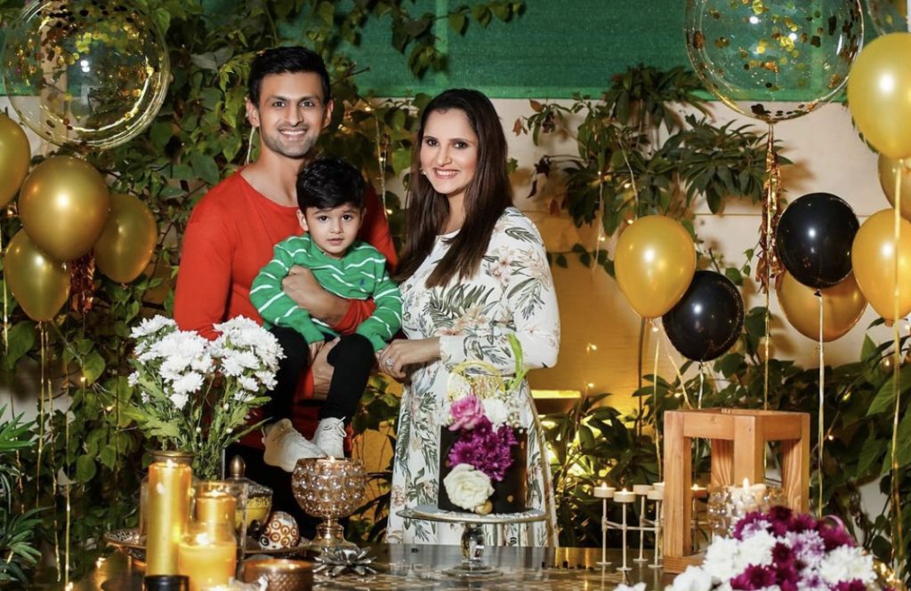 Shoaib Malik Wife | 10 Beautiful Pictures