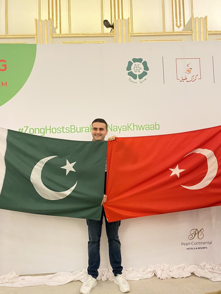 Turkish Chef Burak Ozdemir Announced Good News For Pakistanis