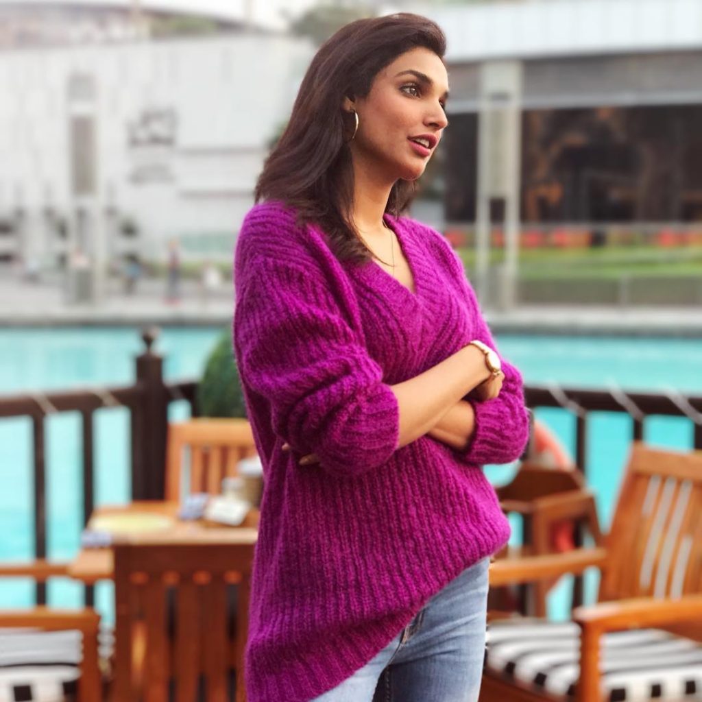 Best Winter Outfits of Amna Ilyas