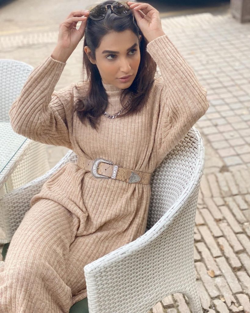 Best Winter Outfits of Amna Ilyas