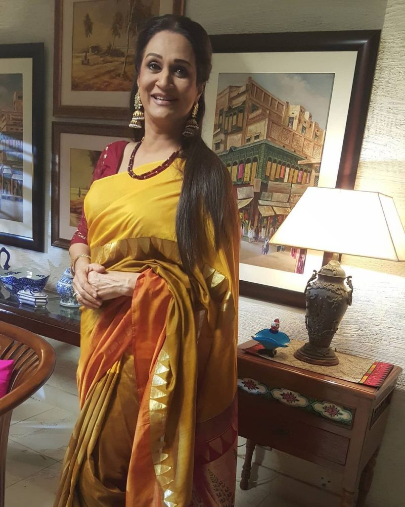 Gorgeous Photos of Bushra Bashir in Sarees