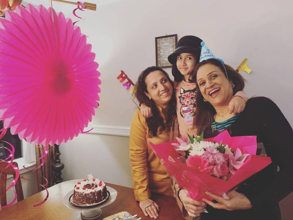 Memorable Pictures Of Bushra Ansari With Her Grandchildren