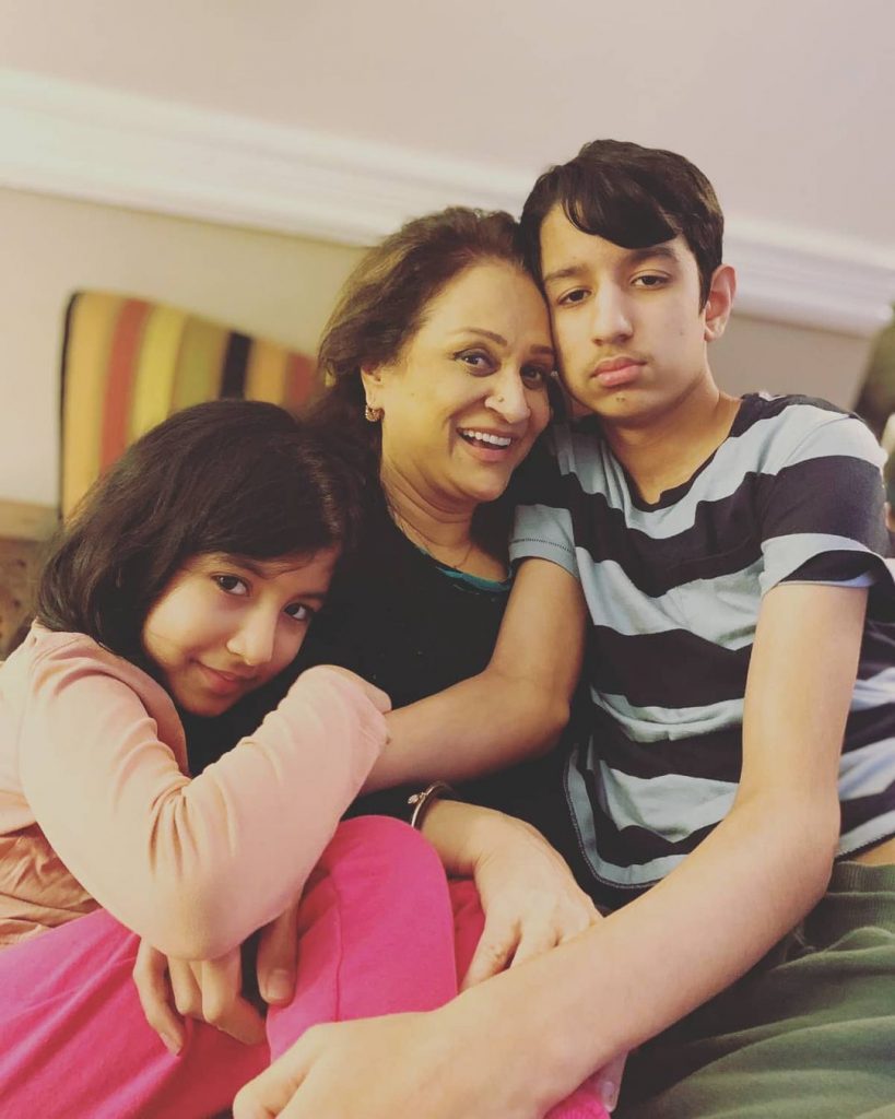 Memorable Pictures Of Bushra Ansari With Her Grandchildren