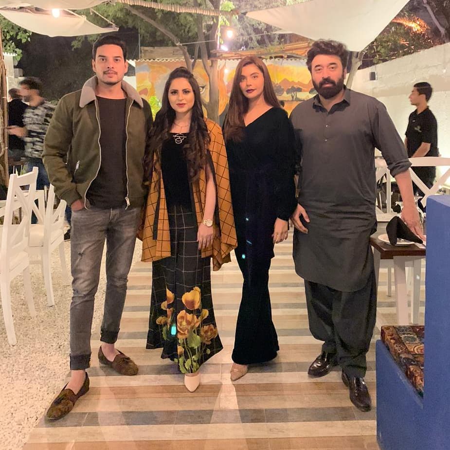 Gorgeous Actress Armeena Khan Spotted at The Forest Restaurant