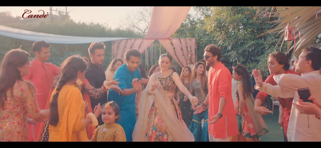 Asim Azhar's New Song Beitabiyan Is Loved By Everyone